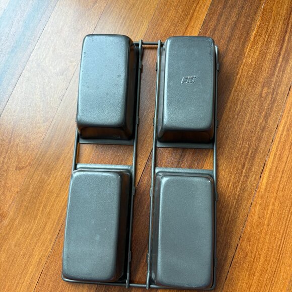 Vintage FiC Steel 4 Connected Small Loaf Bread Pans - Picture 4 of 5